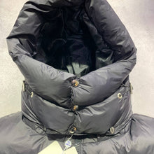 Load image into Gallery viewer, Jacket