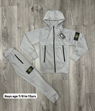 Load image into Gallery viewer, Tracksuit