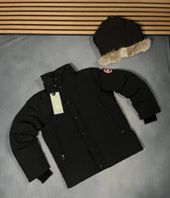 Load image into Gallery viewer, Jacket