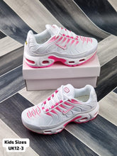 Load image into Gallery viewer, Shoes