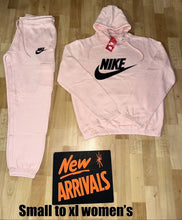 Load image into Gallery viewer, Tracksuit women