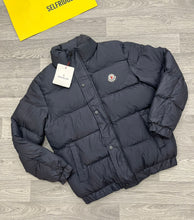 Load image into Gallery viewer, jacket