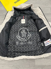 Load image into Gallery viewer, Jacket