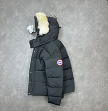 Load image into Gallery viewer, Jacket