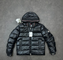 Load image into Gallery viewer, Jacket