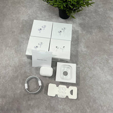 Load image into Gallery viewer, Earphone