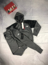 Load image into Gallery viewer, Tracksuit