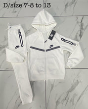 Load image into Gallery viewer, tracksuit Boys
