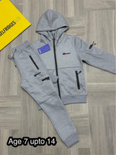 Load image into Gallery viewer, tracksuit Boys