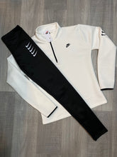 Load image into Gallery viewer, tracksuit women