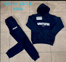 Load image into Gallery viewer, tracksuit Boys