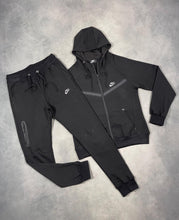 Load image into Gallery viewer, tracksuit