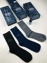 Load image into Gallery viewer, socks