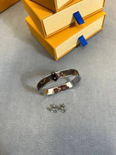 Load image into Gallery viewer, Bracelet