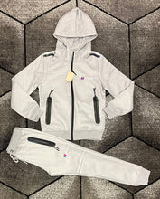 Load image into Gallery viewer, tracksuit Boys