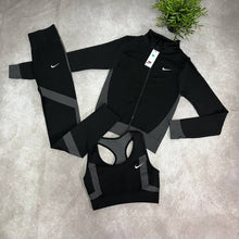 Load image into Gallery viewer, Tracksuit women