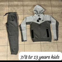 Load image into Gallery viewer, tracksuit boy