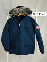Load image into Gallery viewer, Jacket