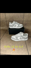 Load image into Gallery viewer, Shoes