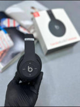 Load image into Gallery viewer, Headphone