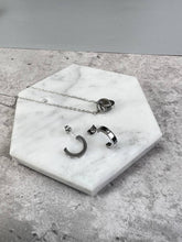 Load image into Gallery viewer, Necklace