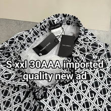Load image into Gallery viewer, Short