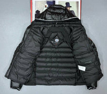 Load image into Gallery viewer, Jacket