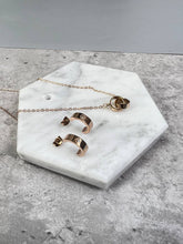 Load image into Gallery viewer, Necklace