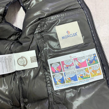 Load image into Gallery viewer, Jacket