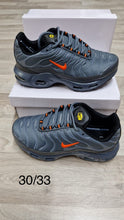 Load image into Gallery viewer, Shoes