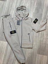 Load image into Gallery viewer, Tracksuit