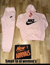 Load image into Gallery viewer, Tracksuit women