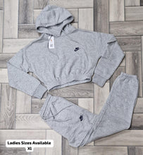 Load image into Gallery viewer, tracksuit women