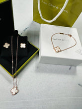 Load image into Gallery viewer, Necklace