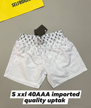 Load image into Gallery viewer, Short