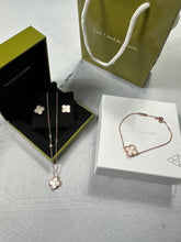 Load image into Gallery viewer, Necklace