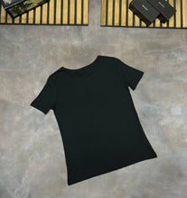 Load image into Gallery viewer, Tshirt