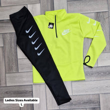 Load image into Gallery viewer, Tracksuit women