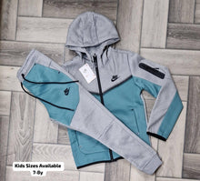 Load image into Gallery viewer, Tracksuit boy
