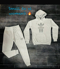 Load image into Gallery viewer, Tracksuit women