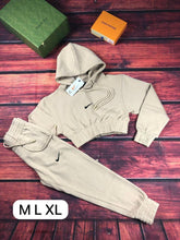 Load image into Gallery viewer, Tracksuit women