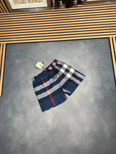 Load image into Gallery viewer, Short