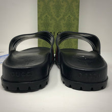 Load image into Gallery viewer, Slipper