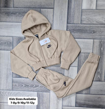 Load image into Gallery viewer, Tracksuit boy