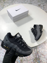 Load image into Gallery viewer, Shoes boy