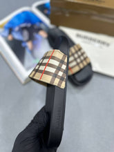 Load image into Gallery viewer, Slipper