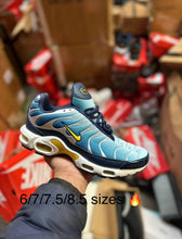 Load image into Gallery viewer, Shoes
