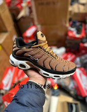Load image into Gallery viewer, Shoes