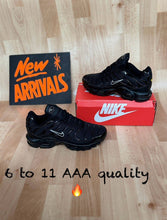 Load image into Gallery viewer, Shoes