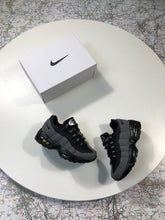 Load image into Gallery viewer, Shoes boy
